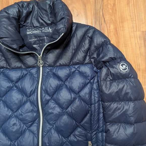 Michael Kors Quilted Packable Down Filled Jacket Blue Women's Small Full-Zip EUC - Picture 3 of 6
